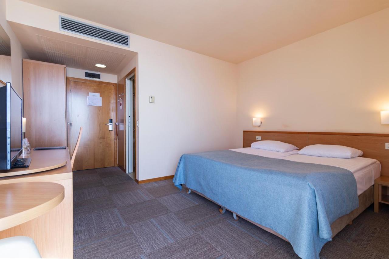 Hotel Jadran Рийека Екстериор снимка