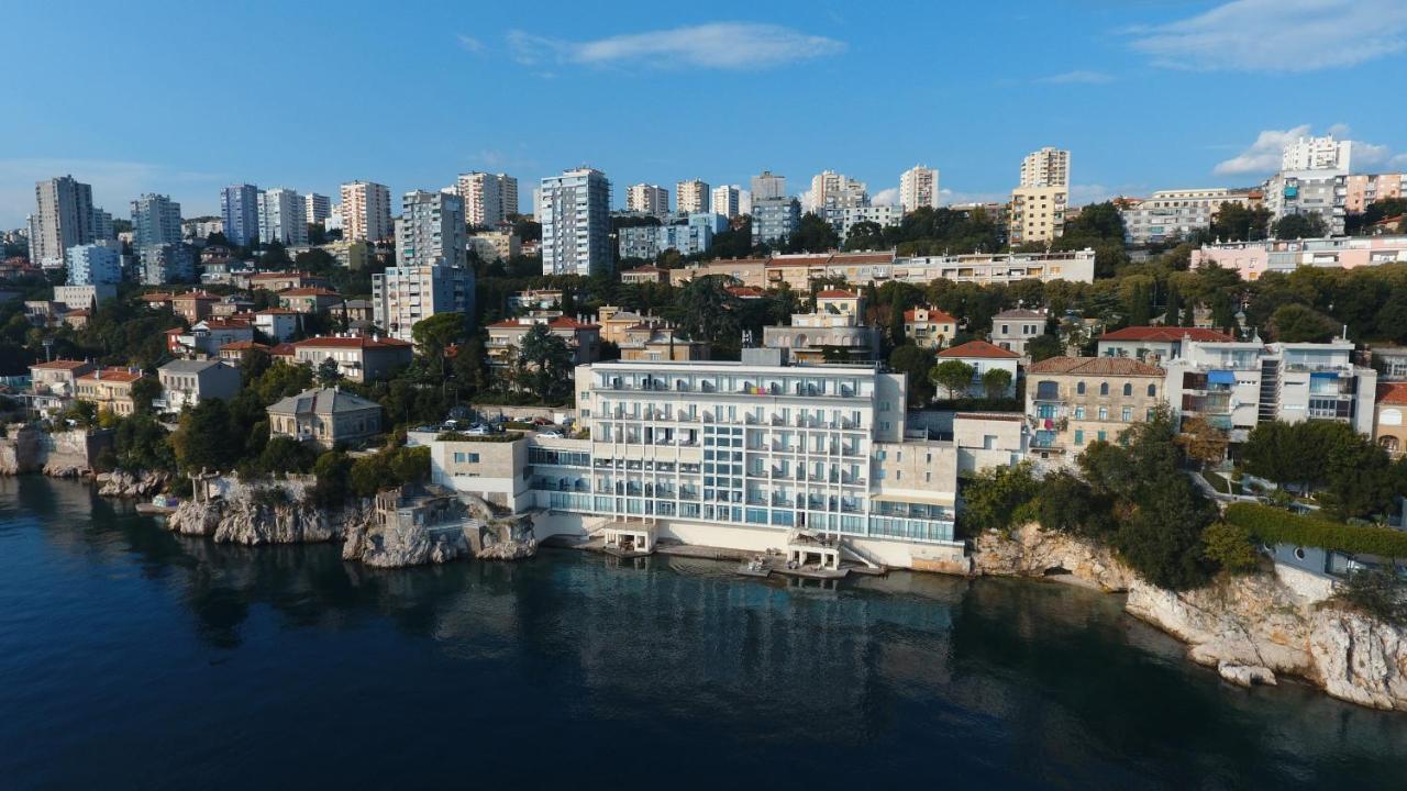 Hotel Jadran Рийека Екстериор снимка